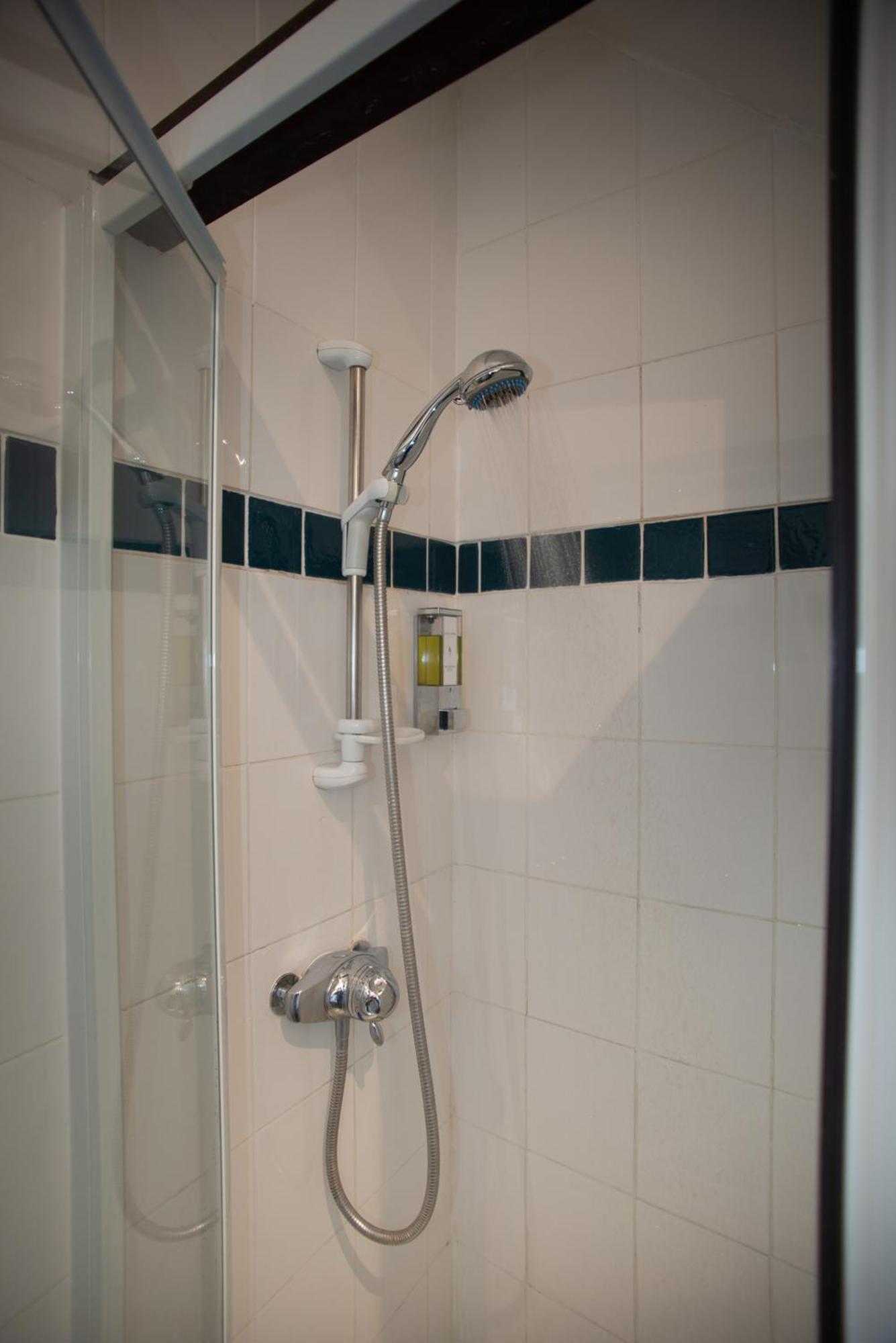 The Blue Bell Hotel Midhurst Room photo