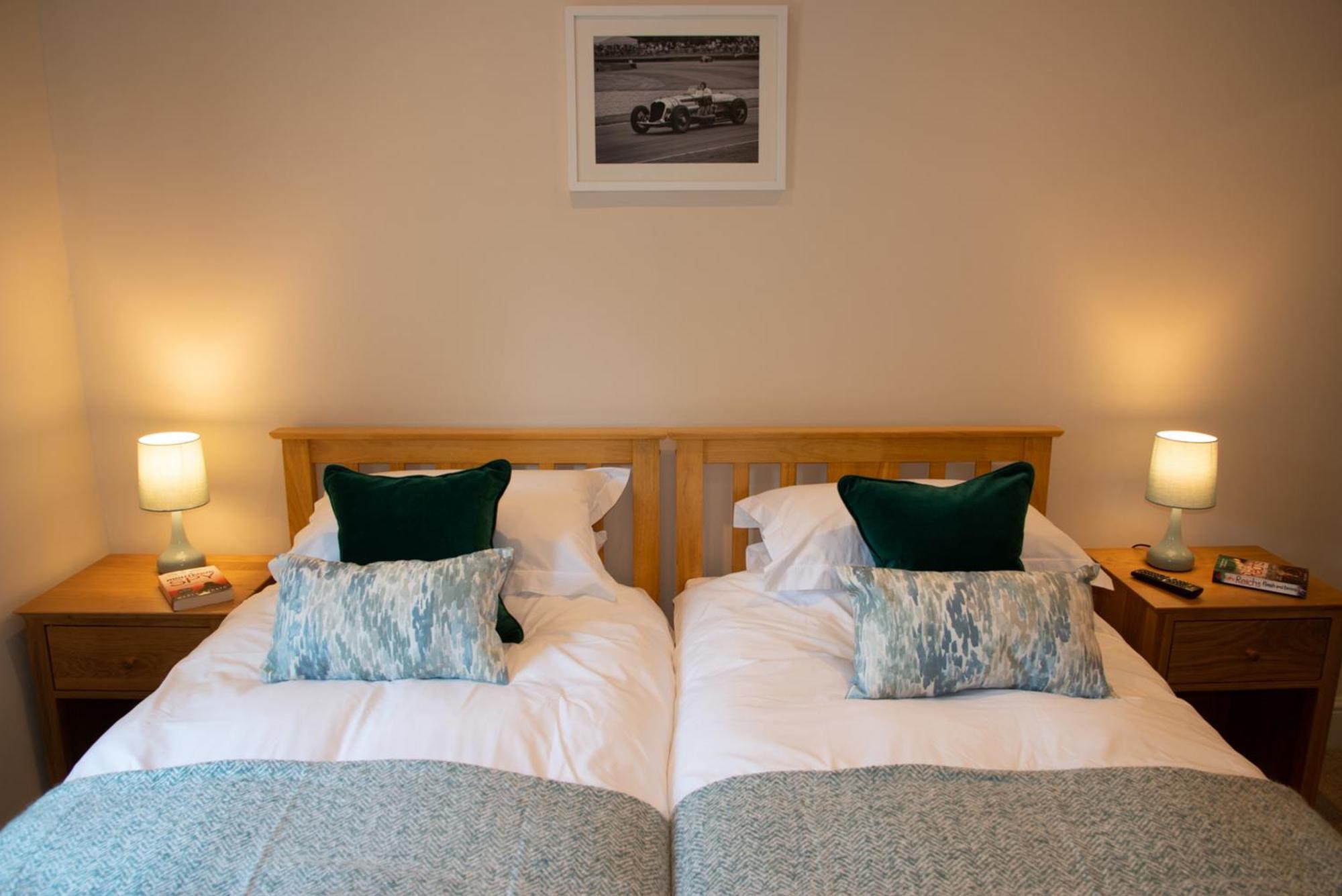 The Blue Bell Hotel Midhurst Room photo